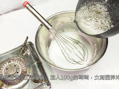 蔓越莓牛扎糖的做法