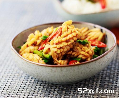 酱香鱿鱼卷的做法
