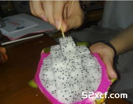 生吃火龙果五种简单漂亮的切法