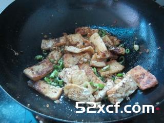 锅贴豆腐的做法