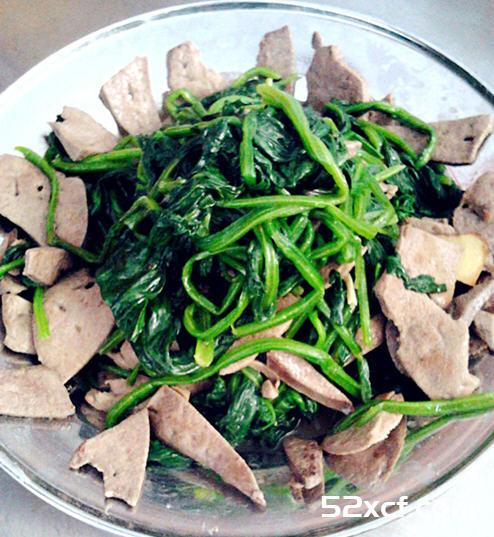 猪肝炒菠菜的做法
