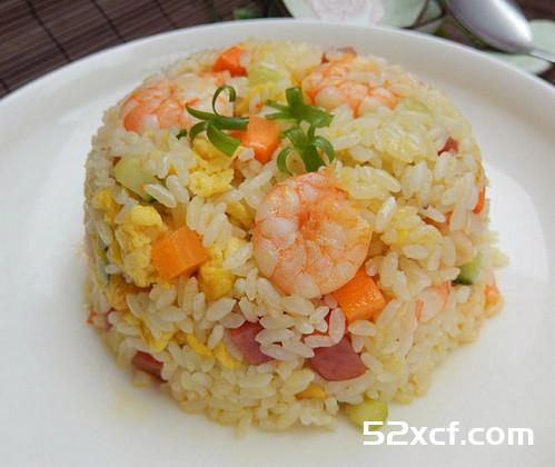 扬州虾仁蛋炒饭的做法