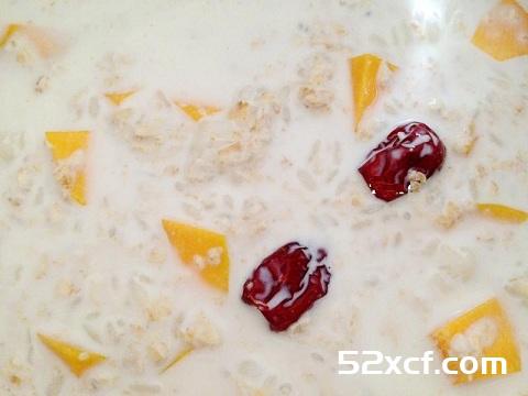 南瓜牛奶燕麦粥