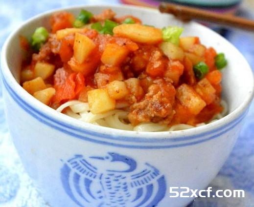番茄土豆肉酱拌面的做法