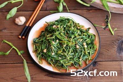 腐乳空心菜先炒腐乳