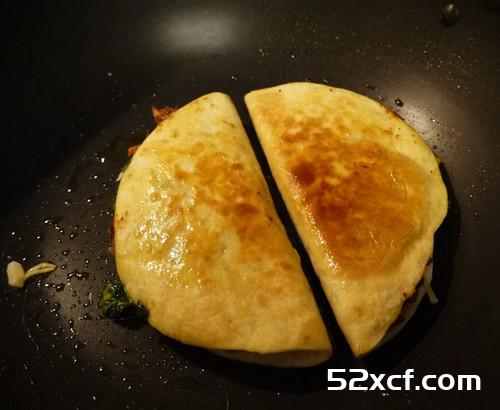 墨西哥巧克力鸡肉饼的做法