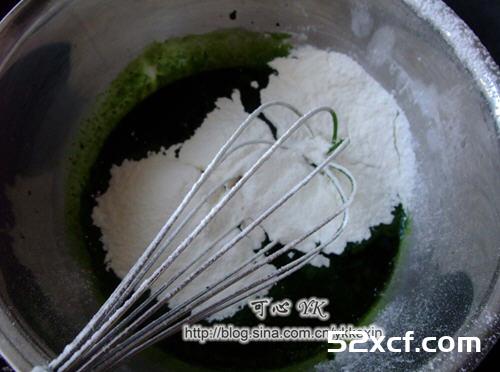 抹茶草莓小裸蛋糕的做法_图解抹茶草莓小裸蛋糕怎么做好