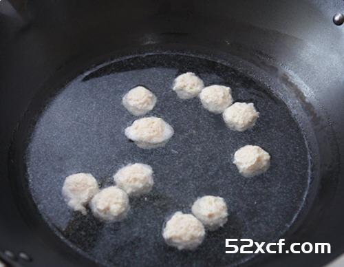 青菜肉丸汤的做法