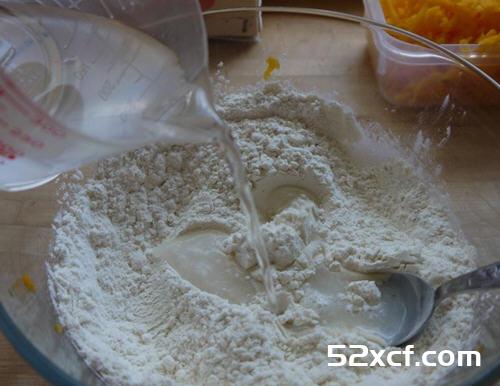 南瓜鸡丝香草煎饼的做法