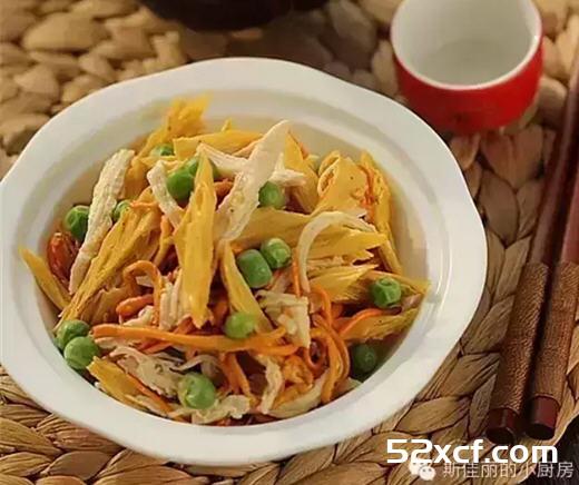腐竹虫草花拌鸡丝的做法
