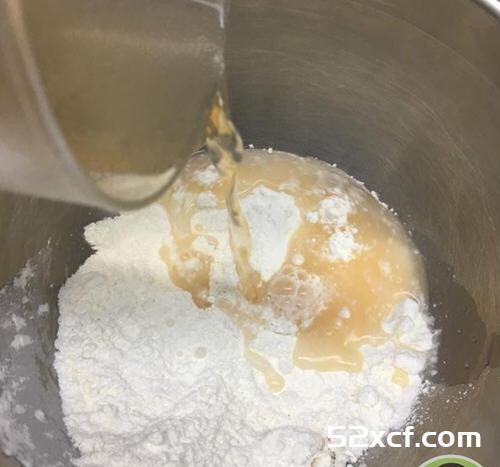 棒棒糖优格乳清松饼球的做法