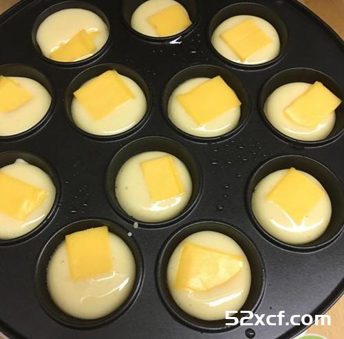 棒棒糖优格乳清松饼球的做法