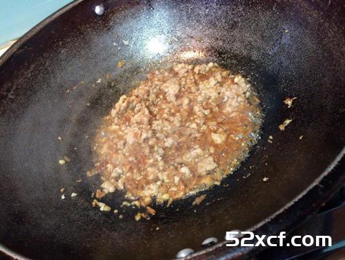 马铃薯碎肉的做法
