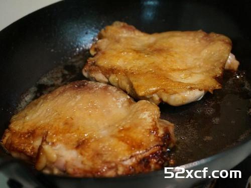 椒盐脆皮鸡腿排的做法