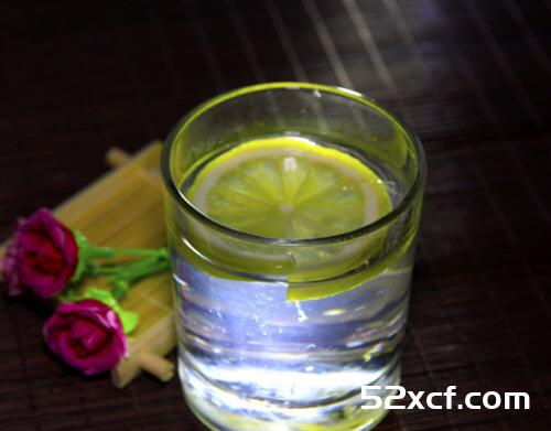 柠檬水可以治疗感冒吗？
