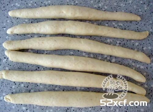 全麦三股辫子面包的做法