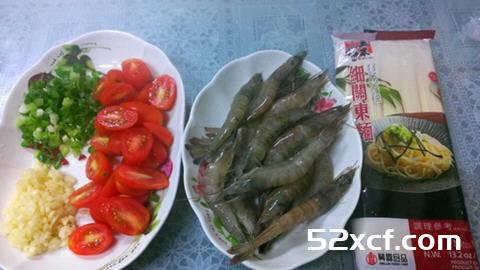 番茄鲜虾细面的做法