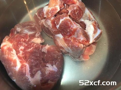 凤梨苦瓜黑豆软骨汤的做法
