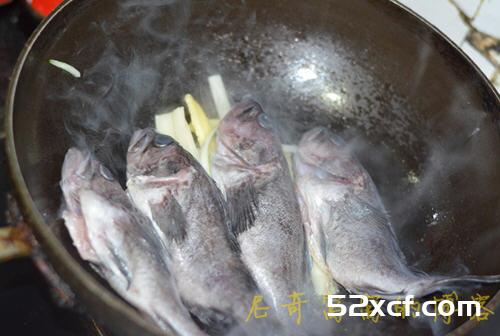 清炖黑鱼汤的做法