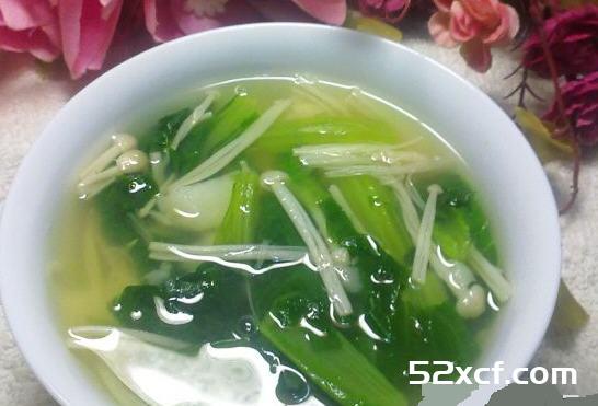 土豆金针菇青菜汤的做法教