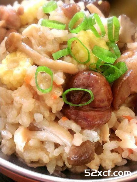 百菇栗子鸡肉炊饭的做法