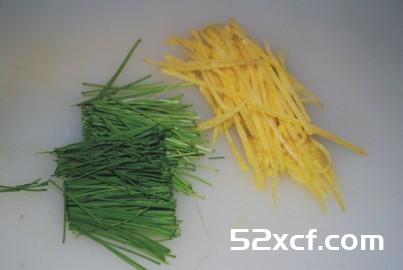 凉拌蒲公英的做法