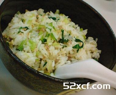 咸肉对虾干菜饭的做法