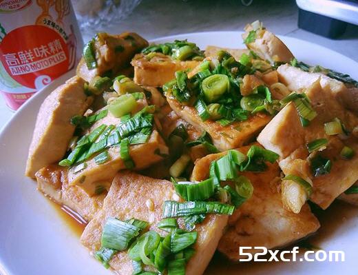 酱烧蒜苗煎豆腐的做法