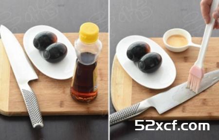 皮蛋怎么切不粘刀？切皮蛋不粘刀小窍门图解