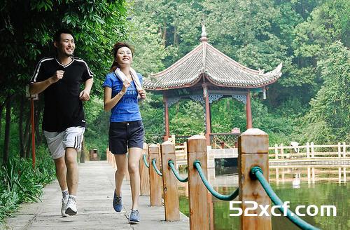 失眠喝牛奶没用？尝试五种治疗失眠的方法