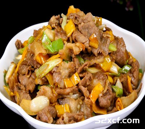 黄贡椒炒肉的做法