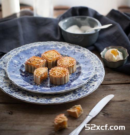 自制传统广式莲蓉蛋黄月饼图文教程(附糖浆、枧水、馅料做法)-我爱下厨房