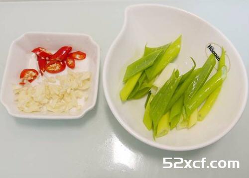 韩式泡菜炒猪肉的做法