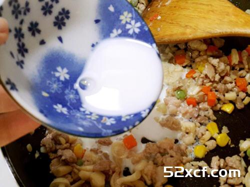 鲜菇猪肉派的做法