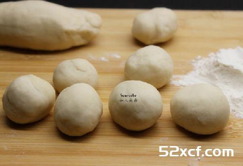 鲜肉香葱煎饼的做法