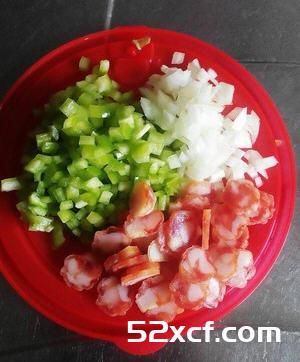 广式腊肠炒饭的做法
