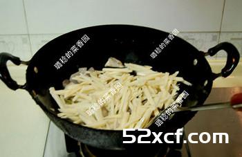肉皮炒藕的做法
