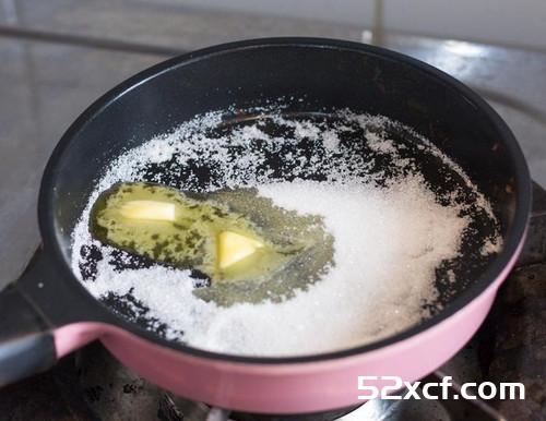 平底锅做翻转苹果派制作方法