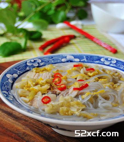 酸菜白肉炖粉条的做法