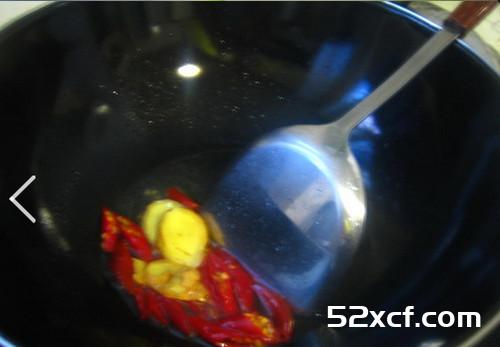 下饭菜：泡椒青笋炒肉片