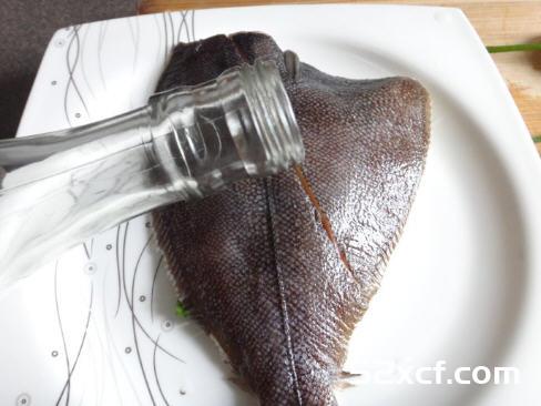 黄椒酱蒸鲽鱼的做法