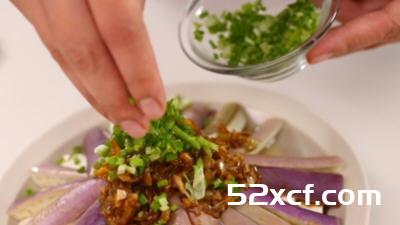 剁椒蒸茄子豆腐的做法