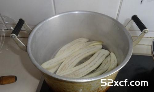 蒜泥拌茄子的做法