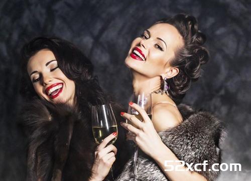 女人睡前喝红酒好吗