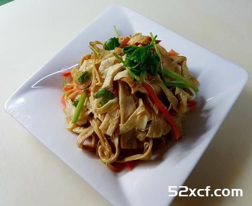 凉拌腌熏豆皮的做法