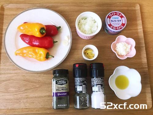 低卡轻食的红黄甜椒镶鲔鱼做法