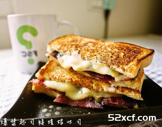 爆浆起司脆培根吐司的做法