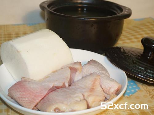 山药鸡腿汤的做法