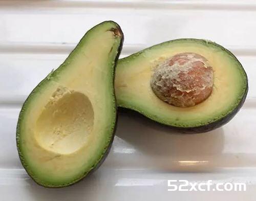 酪梨烤蛋的做法