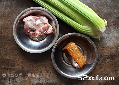豆干芹菜炒肉片的做法